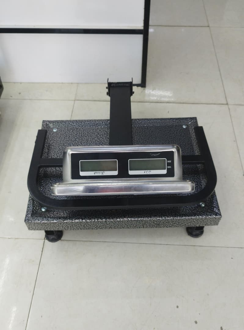 باسکول ۱۵۰ کیلو گرم علمک کوتاه تاشو - تصویر 2