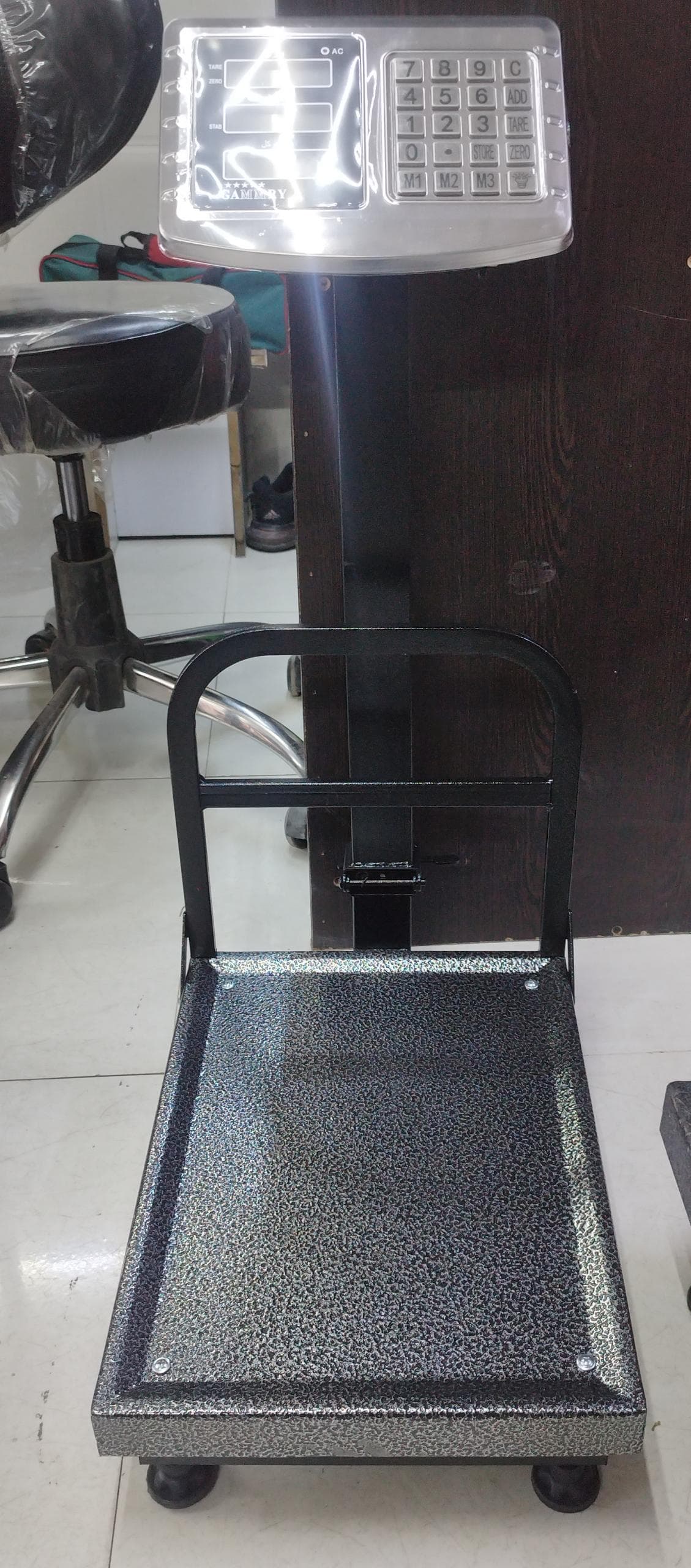 باسکل ۳۰۰ کیلوگرم رنگ چکشی تاشو